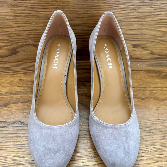 Coach Georgina Pumps Gray Suede 9 NWT - Picture 2 of 6